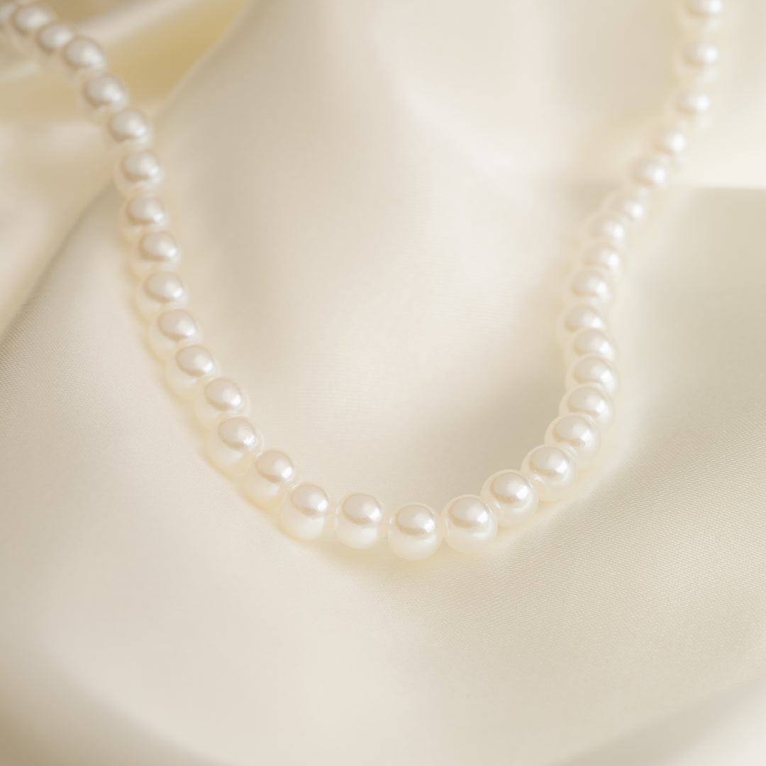 Elegant Pearl Necklace