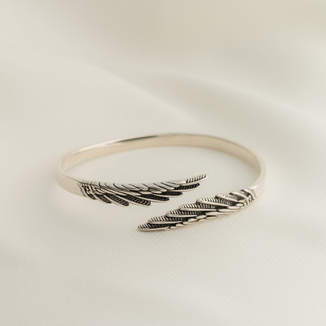 Elegant Feather Bracelet