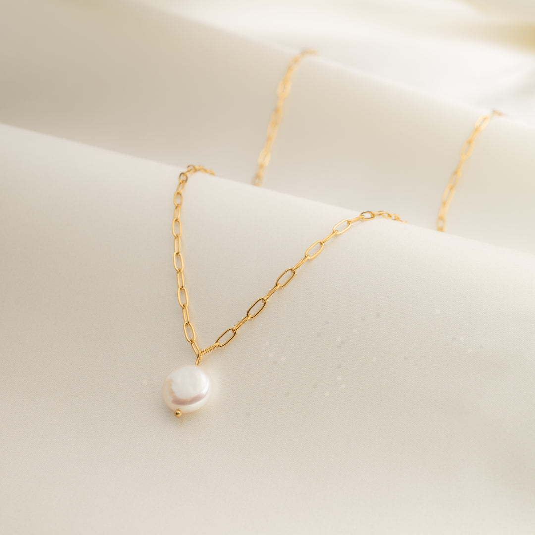 Link Chain Pearl Necklace